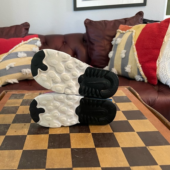 Nike Air Toddler Sneakers - Picture 5 of 5